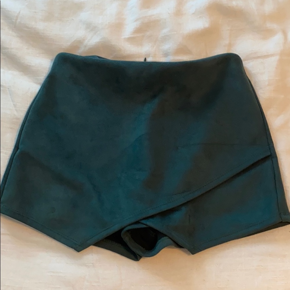 Blue Blush Green Velvet Skort